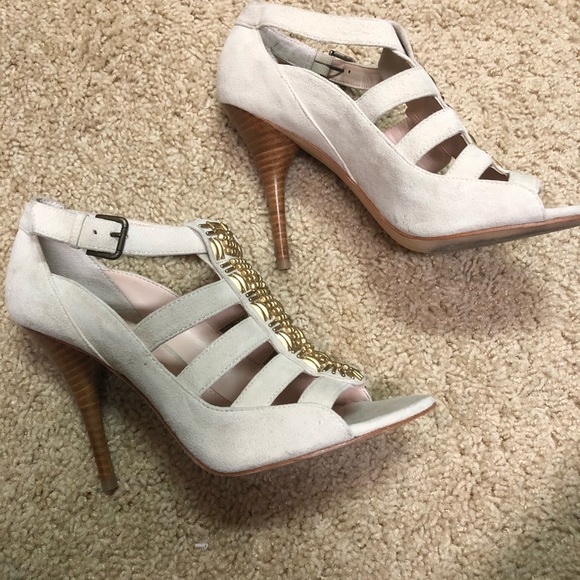 Saks Fifth Ave cream and gold heel - sz 8.5 - Picture 3 of 5